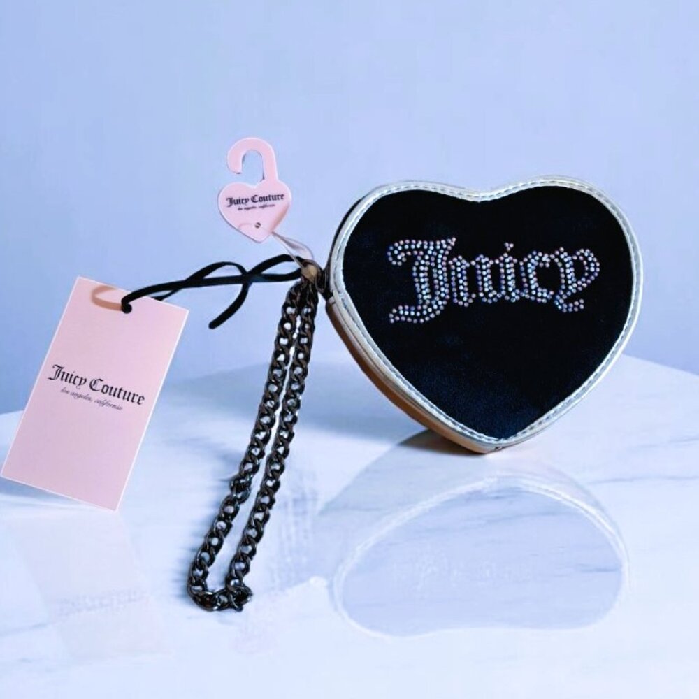 Juicy Couture String of Pearls Heart Zip Around Wallet NWT